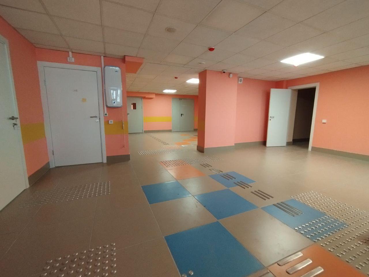В столице Хакасии завершена реконструкция детской больницы по Чертыгашева...