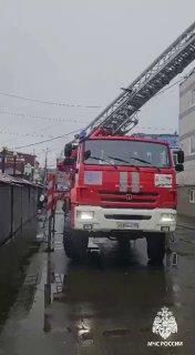 В Иркутске загорелось кафе на центральном рынке. Сегодня на Чехова вспыхнул...