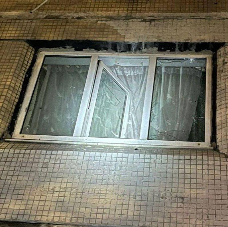 Мужчина разбил окна новой знакомой после отказа продолжить общение у нее...