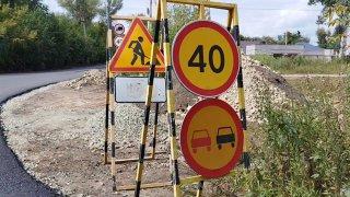 Начался ремонт 900-метрового участка Приасфальтовой улицы к лагерю 