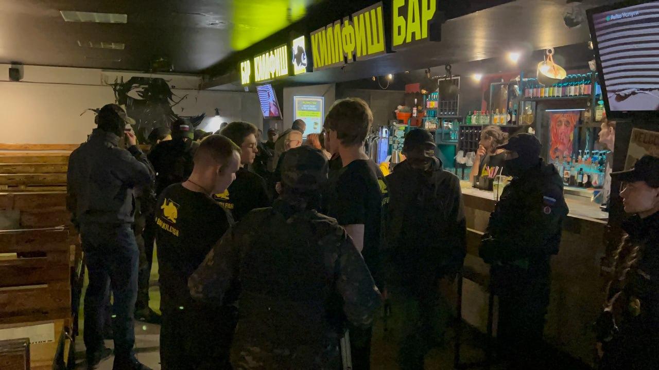 Полиция Екатеринбурга устроила ночной рейд по клубам города В ночь на 31...