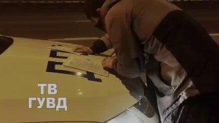 В Екатеринбурге полицейские остановили пьяного водителя, применив оружие...