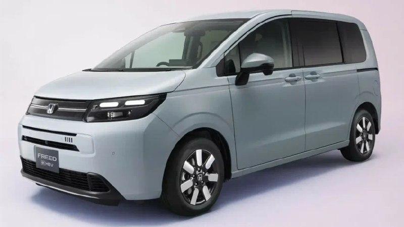 Компактвэн Honda Freed стилизовали под американские автомобили 1980-х Пока...