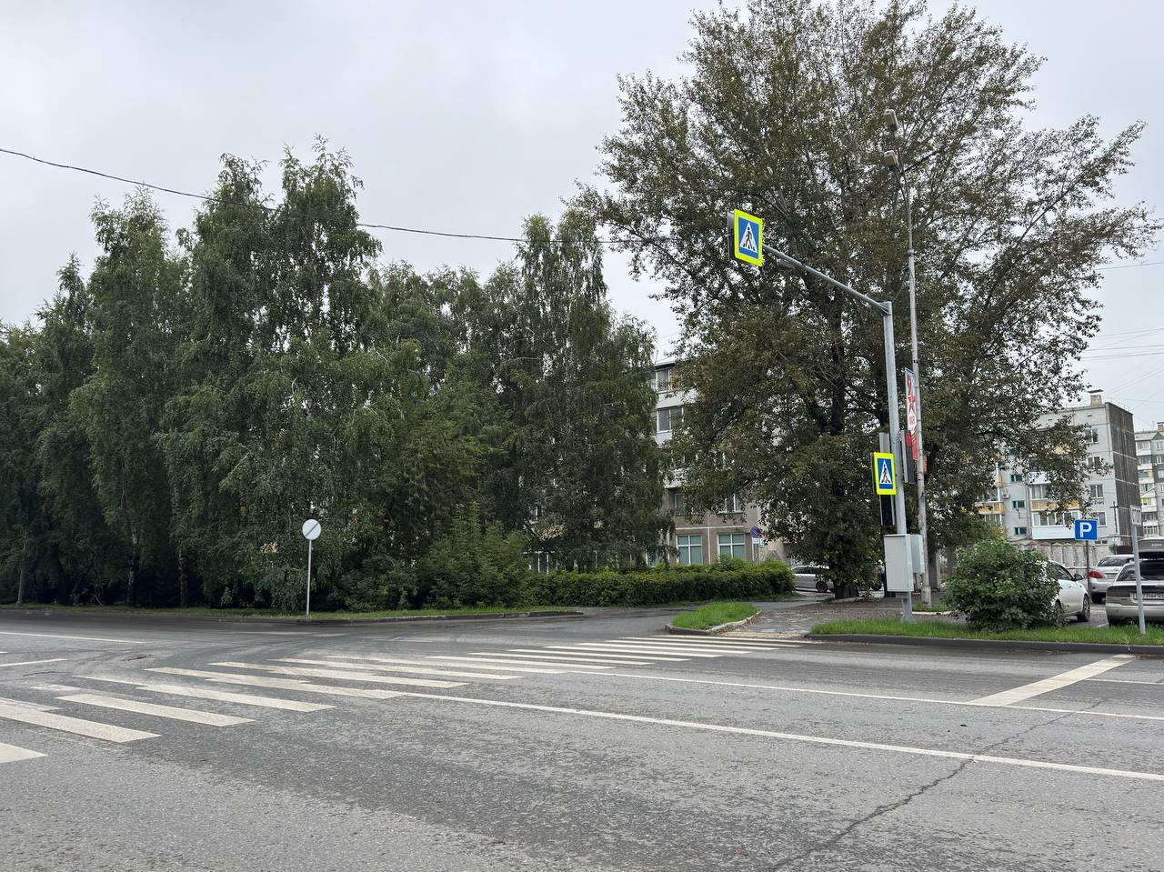Подходы к школам стали безопаснее За это лето в Ачинске привели в порядок 38...