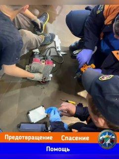 Новосибирец чуть не лишился правой руки во время работы с электрическим рубанком