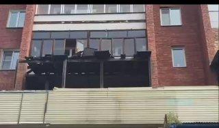 Трехлетний ребенок  ходил по  крыше на улице Безбокова.