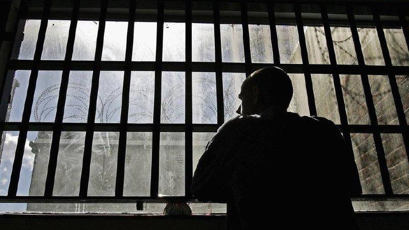 В Юрге мужчина изнасиловал свою 7-летнюю падчерицу: его приговорили к 14...
