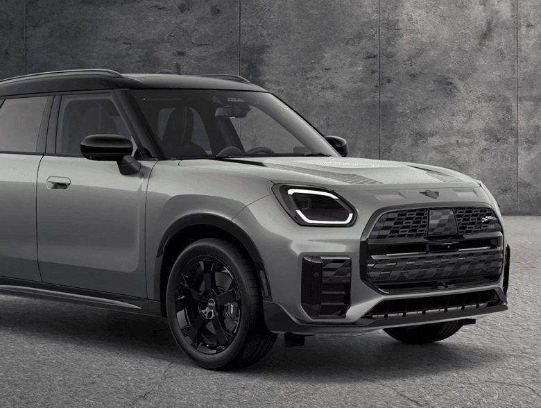 В Россию привезли флагманский кроссовер Mini Countryman John Cooper Works ALL4 2025 года.