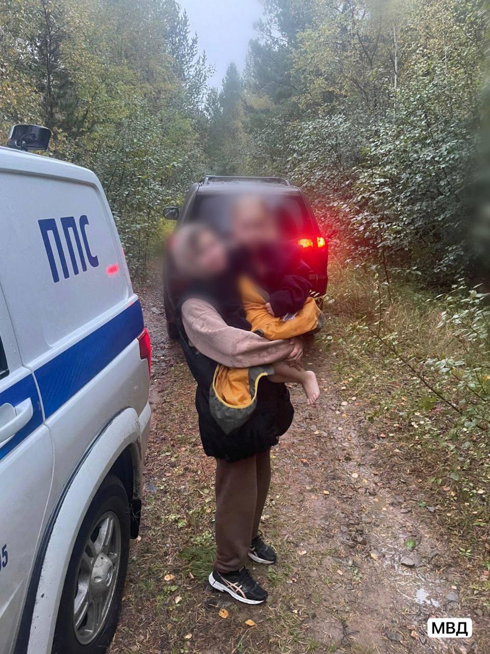 Маму с ребенком нашли в лесу в Иркутском районе В отдел полиции поступило...