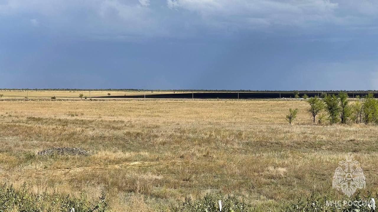 Ликвидация ландшафтного пожара завершена. В настоящее время устанавливается...