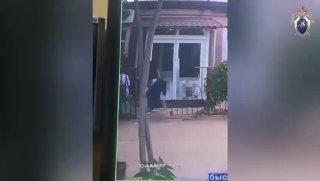 В Астрахани мужчина убил своего знакомого во время пьяной ссоры в кафе и...