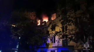3 человека, в том числе ребенок, пострадали при пожаре в доме на Болотниковской.