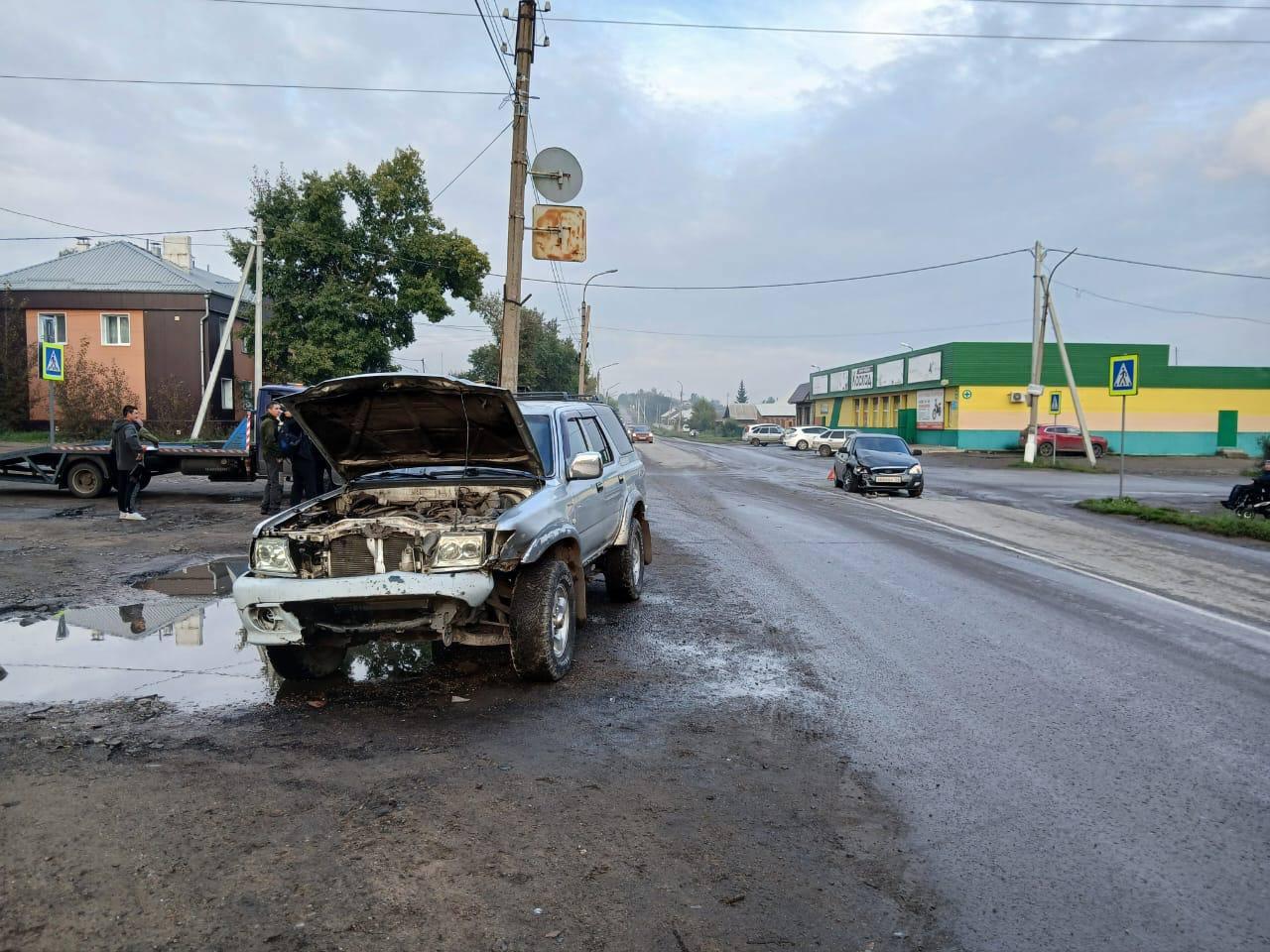 В Черногорске в ДТП пострадал водитель автомобиля