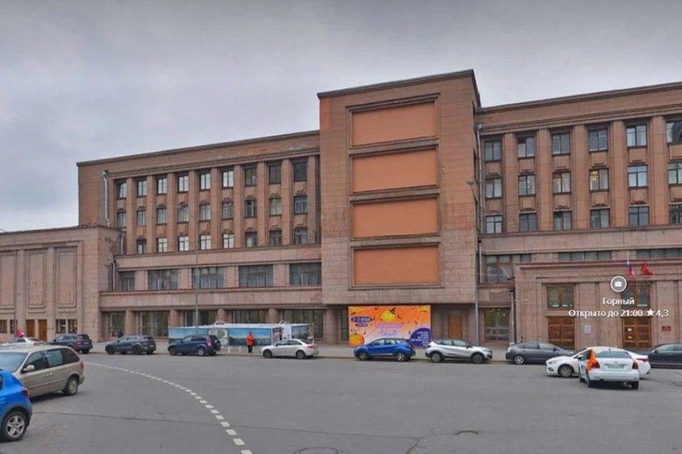 ДК Кирова на Васильевском острове вернули государству
