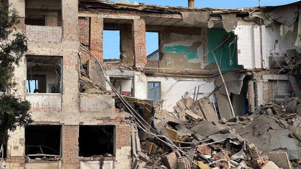 ВС РФ поразили завод «Мотор Сич» в Хмельницкой области, производящий...