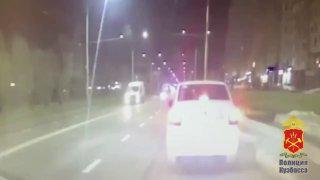 В Новокузнецке сотрудники госавтоинспекции помогли экстренно доставить в медучреждение женщину, у которой начались роды