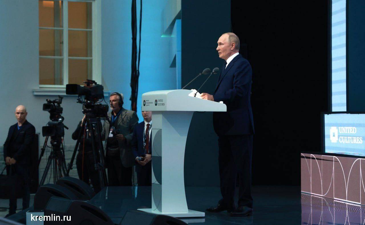 Владимир Путин приедет сегодня в Петербург