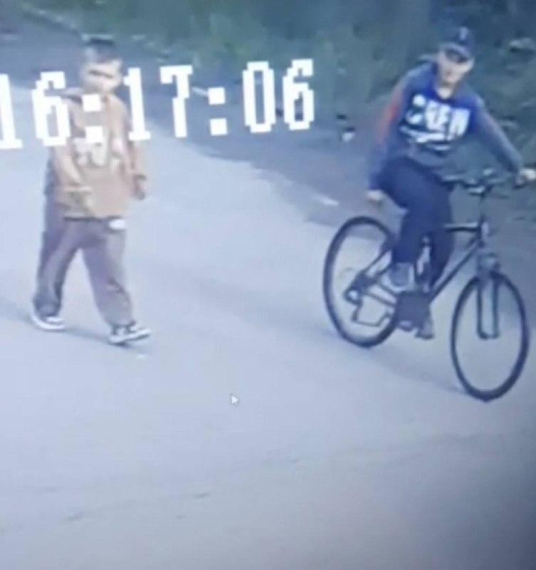 От читателя: Добрый вечер. 12.09.2025 в северо-западном д. 37, возле магазина...