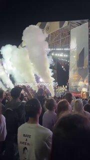 🏒Во Владивостоке тысячи людей собрались на водной станции ТОФ, чтобы...