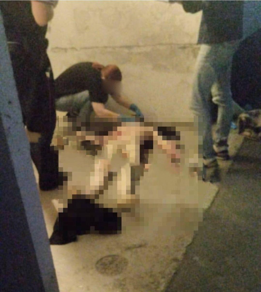 Во Владивостоке муж зарезал жену в подъезде. 27-летняя женщина шла с супругом...