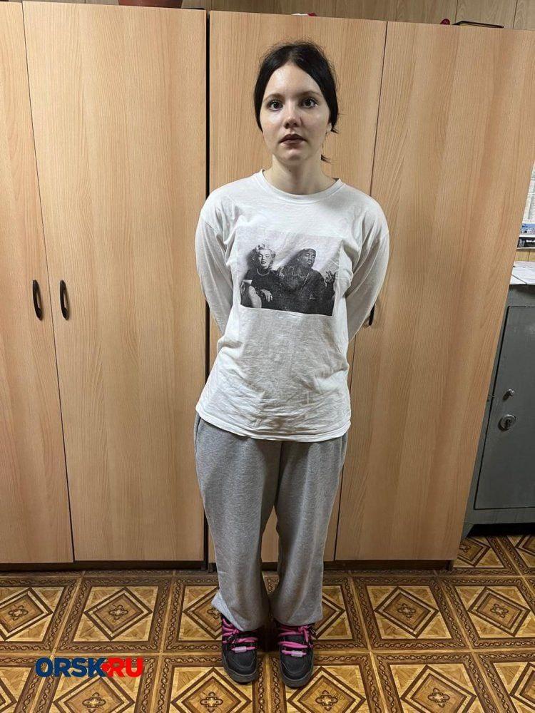 Орск: разыскивают 15‑летнюю Галину Афанасьеву — 15 сентября около 11:00 ушла из школы №15 и не вернулась.