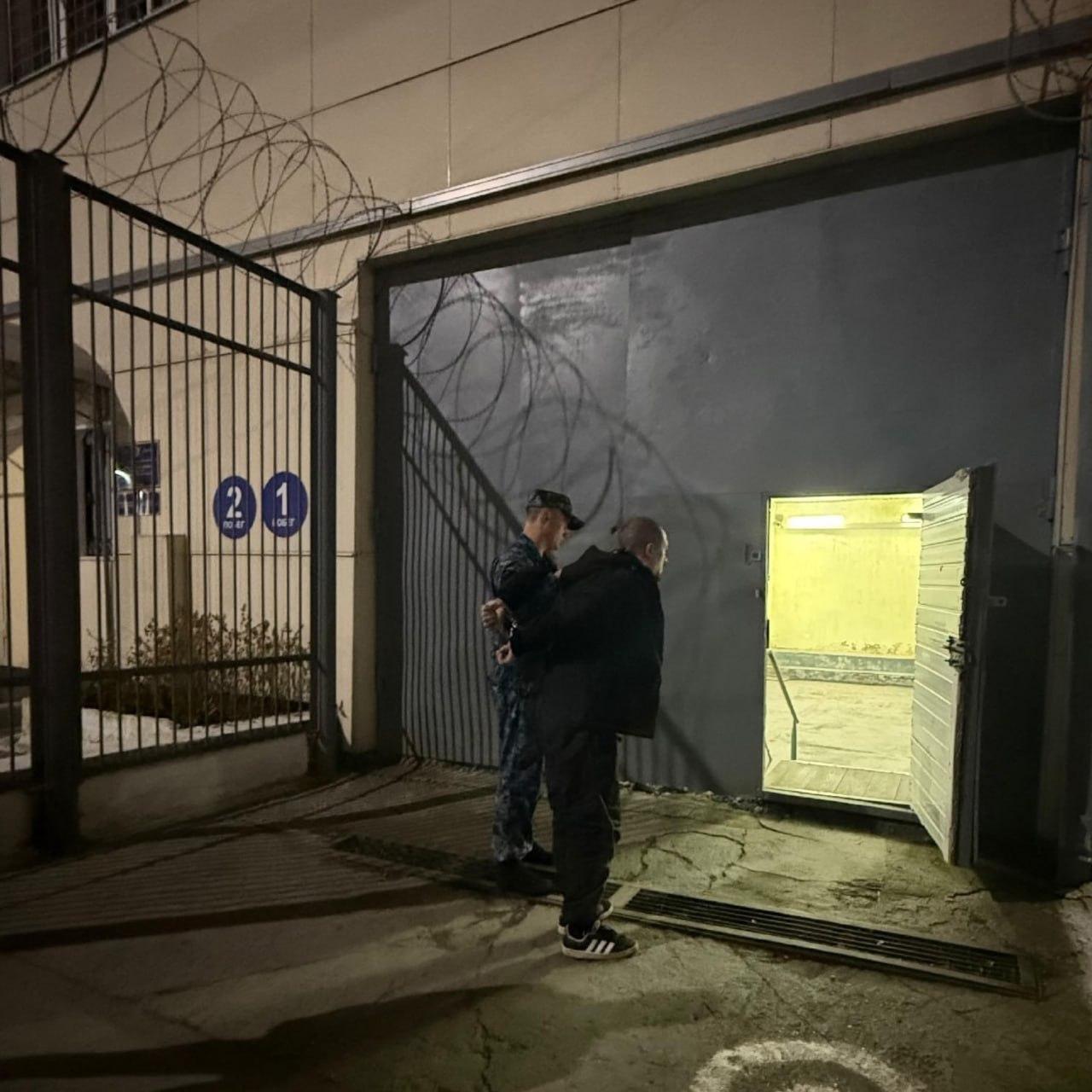 Кадры задержания сбежавшего из СИЗО-1 заключенного Ивана Корюкова* Второго...