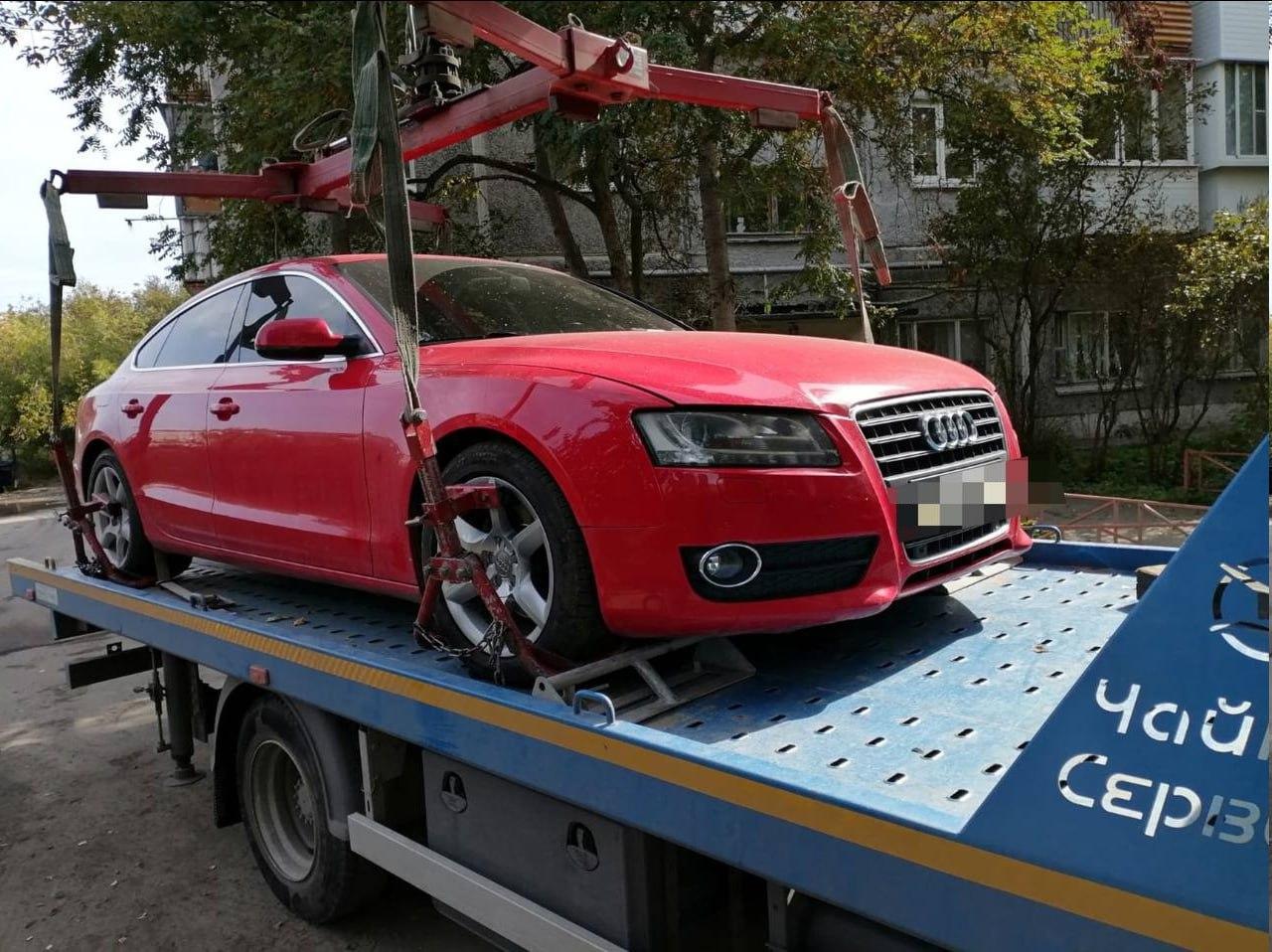 Автомобиль арестовали за долг в 590 тысяч рублей Именно эту сумму жительница...
