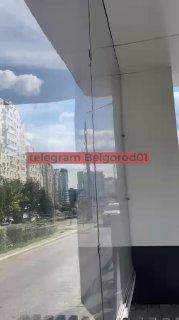 Белгород, ул. Щорса: на остановках «Конева» и «Луч» нарушены крепления остекления