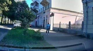 В Коломне водитель «Газели» сдавал назад и не заметил пешехода. В итоге...
