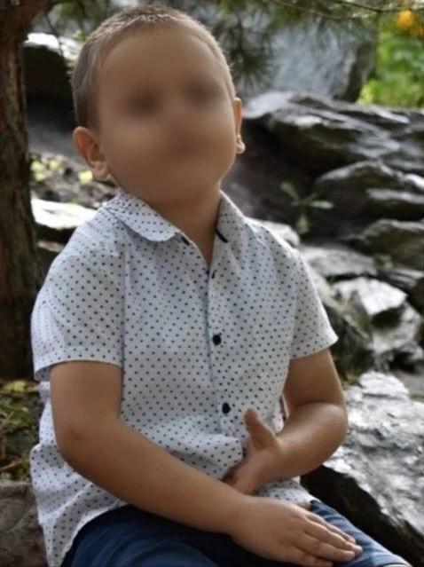 В Красноярске две учительницы подозреваются в истязании 10-летнего ребёнка-инвалида.