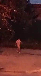 Адам прогулялся в 6 утра по улице Василия Старощука рядом с историческим парком «Россия — Моя история»