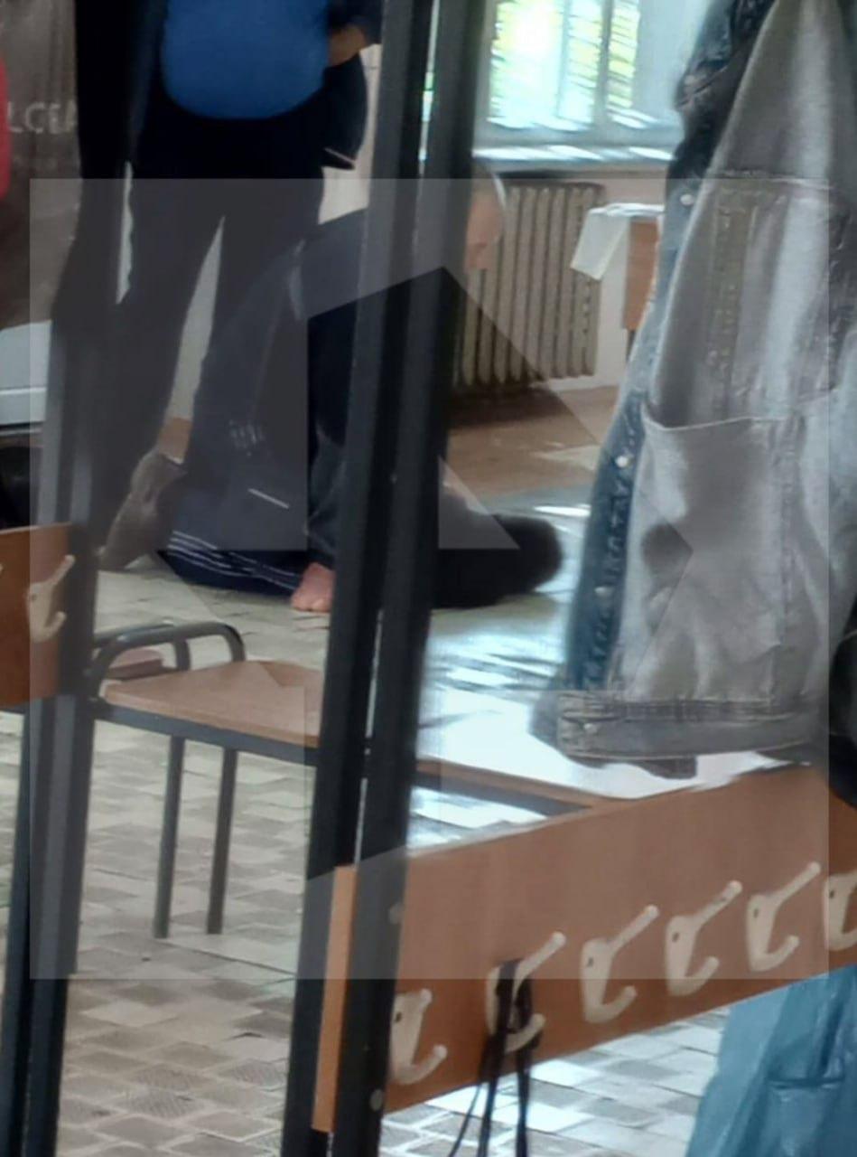 «Скоро вы все умрёте, я иду за вами»: подросток с ножами и молотком планировал напасть на школу в Воронежской области