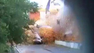 Момент смертельной атаки украинского дрона на главу Совета депутатов Новой Каховки Владимира Леонтьева.