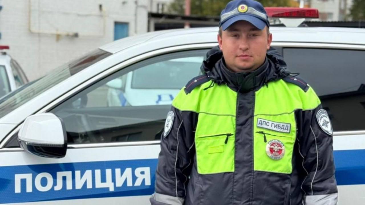 В Брянской области инспекторы ДПС спасли жизнь водителю с сердечным приступом
