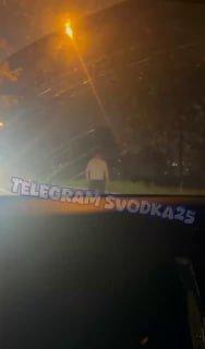 🗣Пьяный безумец разгуливал по дороге на Нейбута, бросался на машины и кидался...