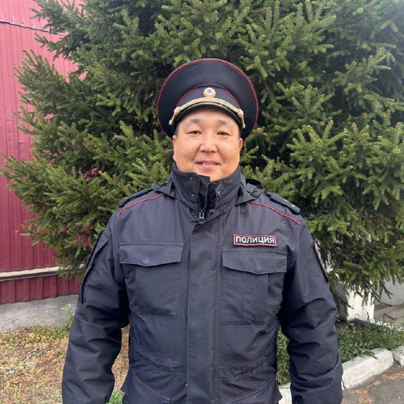 ⚡️В Тандинском районе полицейский доставил пострадавших в больницу после ДТП.