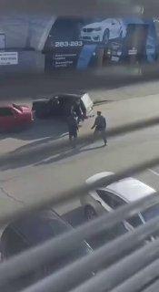 Эпичный замес из Тюмени с огнетушителем и тараном.
