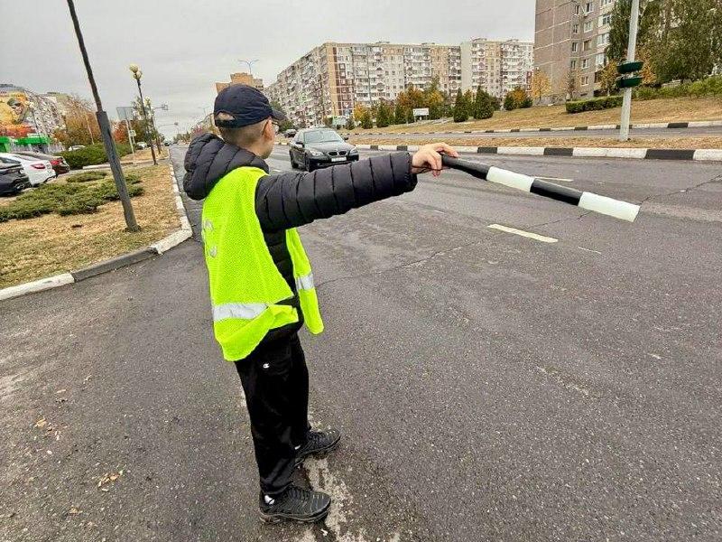Старый Оскол: инспекторы ДПС исполнили мечту 12‑летнего школьника