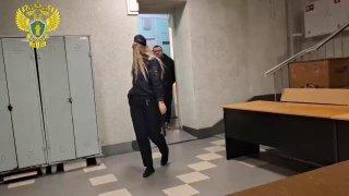 Суд арестовал еще одного обвиняемого по делу о продаже поддельного алкоголя в Ленобласти