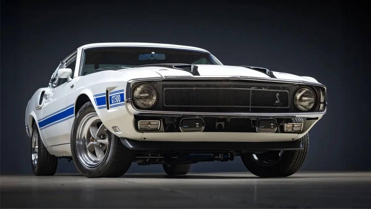 Один из последних Shelby GT500 первого поколения выставили на аукцион.