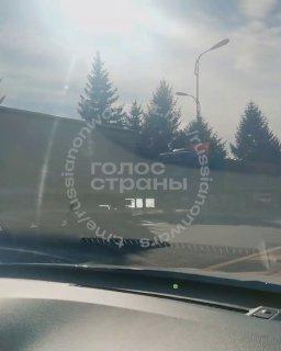Пробка из автовозов собралась на границе с Китаем Сотни машин могут не успеть...