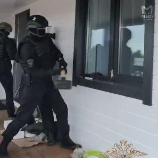Криминальную схему по отправке контрактников в зону СВО раскрыли в Питере:...