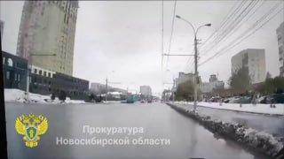 Появилось видео момента дневного ДТП с каршерингом На кадрах с...