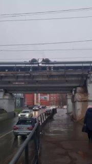 В Подмосковье зацепер дымился и погибал на глазах очевидцев