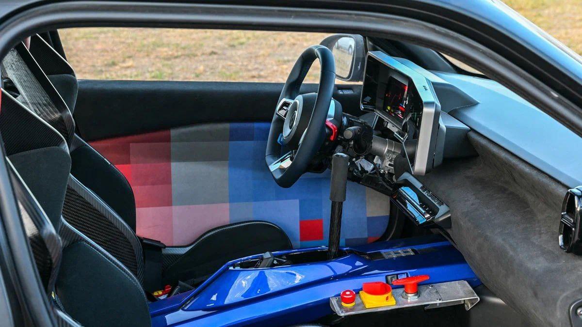 Renault выкатил новый 555-сильный электрокар 5 Turbo 3E — конструкторы вдохновились культовым Renault 5 Turbo.