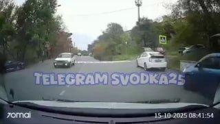 🔴Момент утреннего ДТП во Владивостоке, где Subaru Levorg вылетел на встречку...