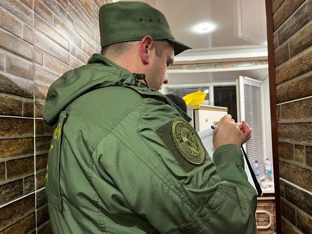 В Липецке внук зарубил бабулю топором: она заставляла его найти работу