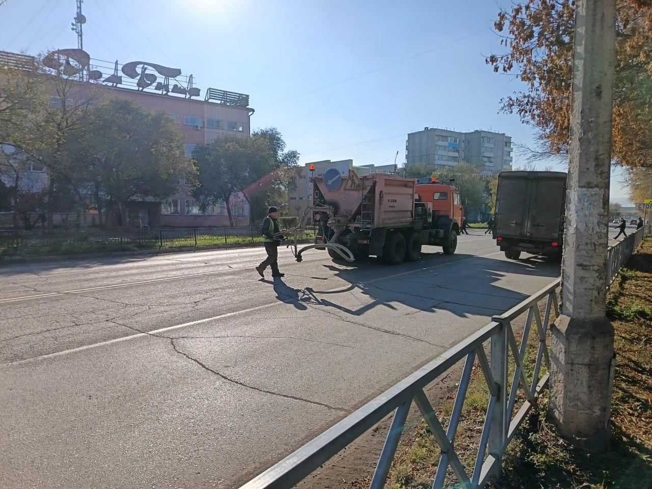 Ремонт междворовых проездов в Саяногорске продолжается.