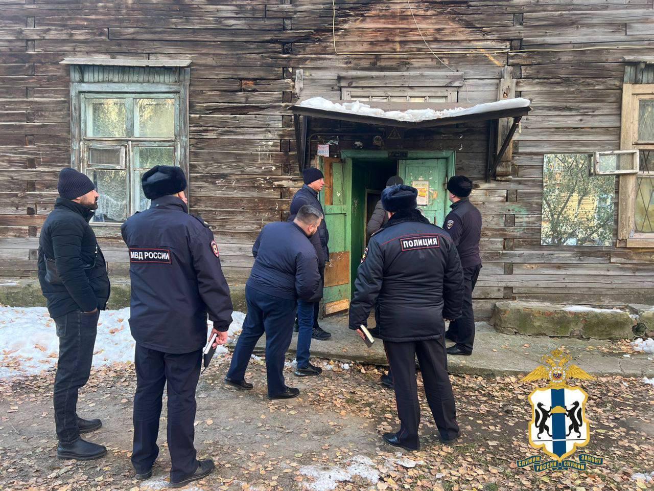 В Новосибирске возбуждено уголовное дело о гибели при пожаре четырех человек...