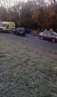На Петергофском шоссе рядом с «Жемчужной плазой» произошло ДТП: столкнулись...